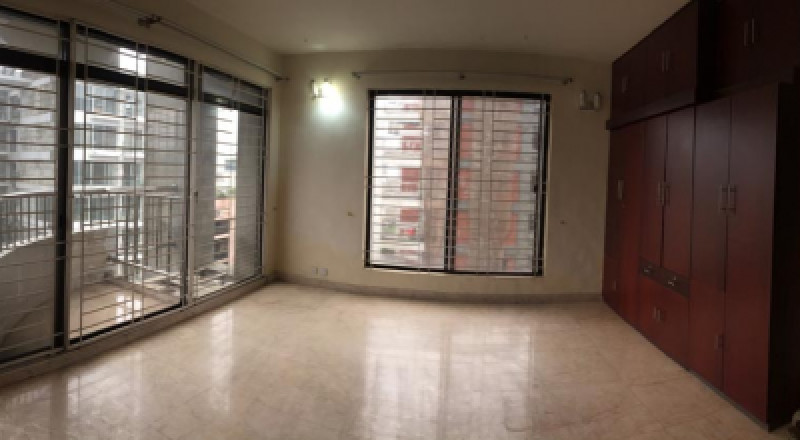 Semi-Furnished 3200 Sqft Property For Rent at Baridhara Diplomatic Zone